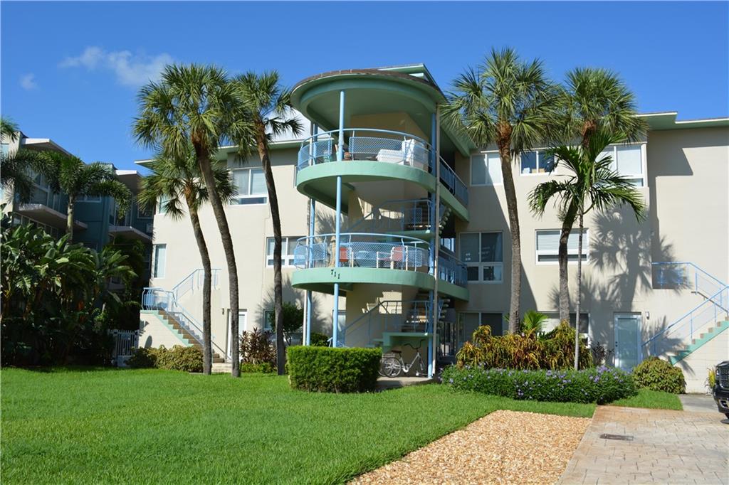 711 Bayshore Dr 302