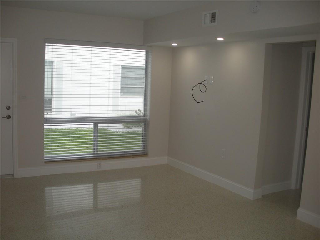 543 Orton Ave 5