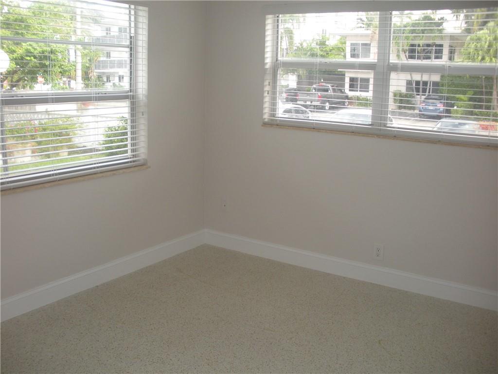 543 Orton Ave 5