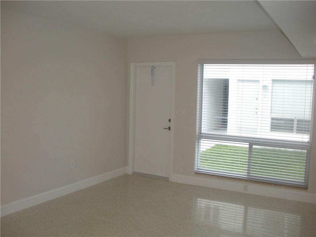 543 Orton Ave 5