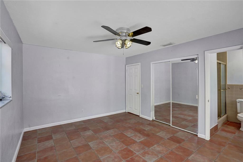 407 S 56th Ter