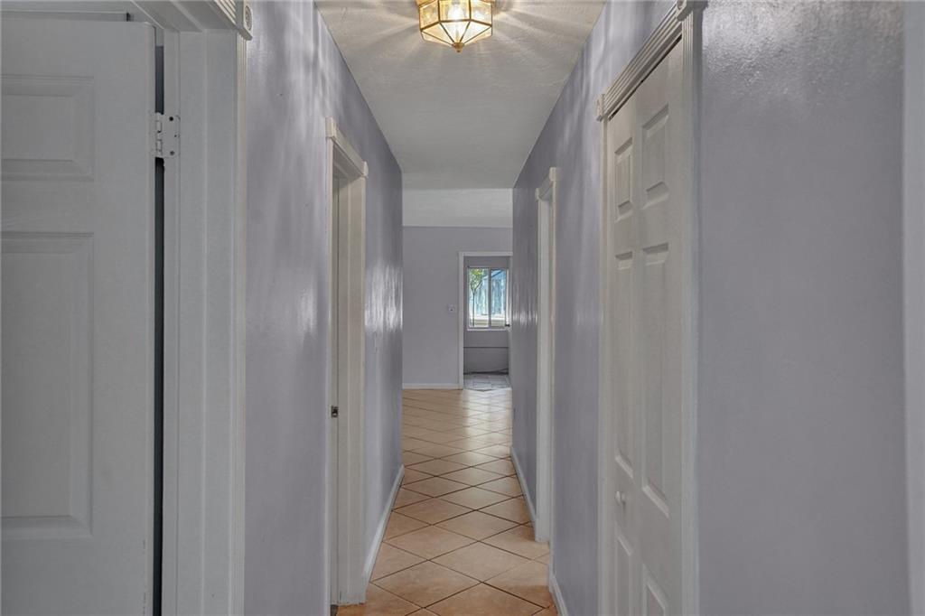 407 S 56th Ter