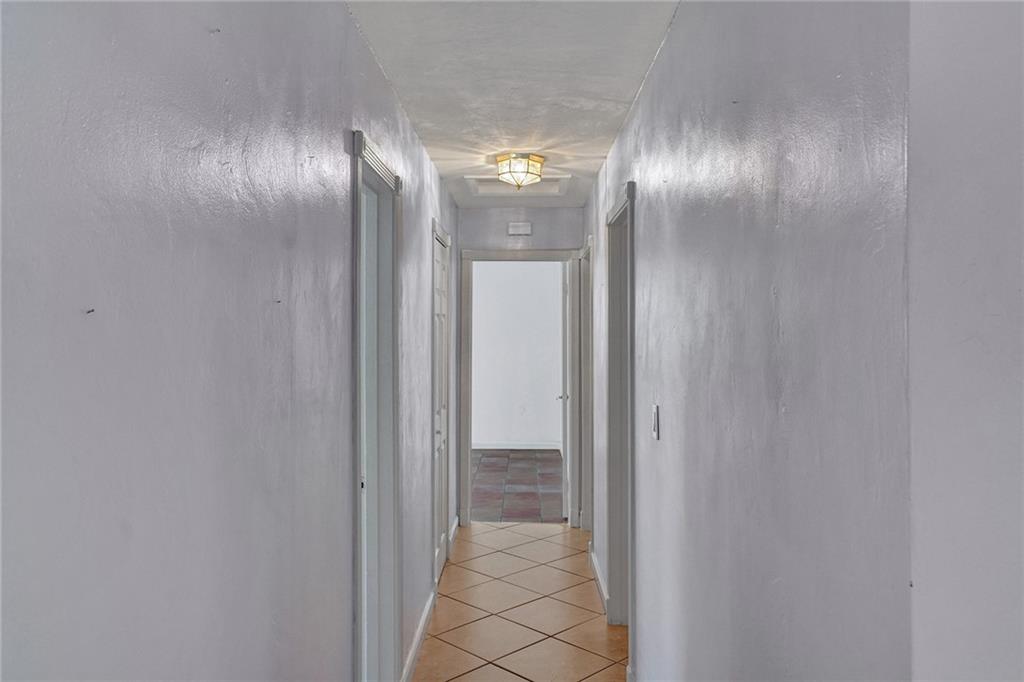 407 S 56th Ter
