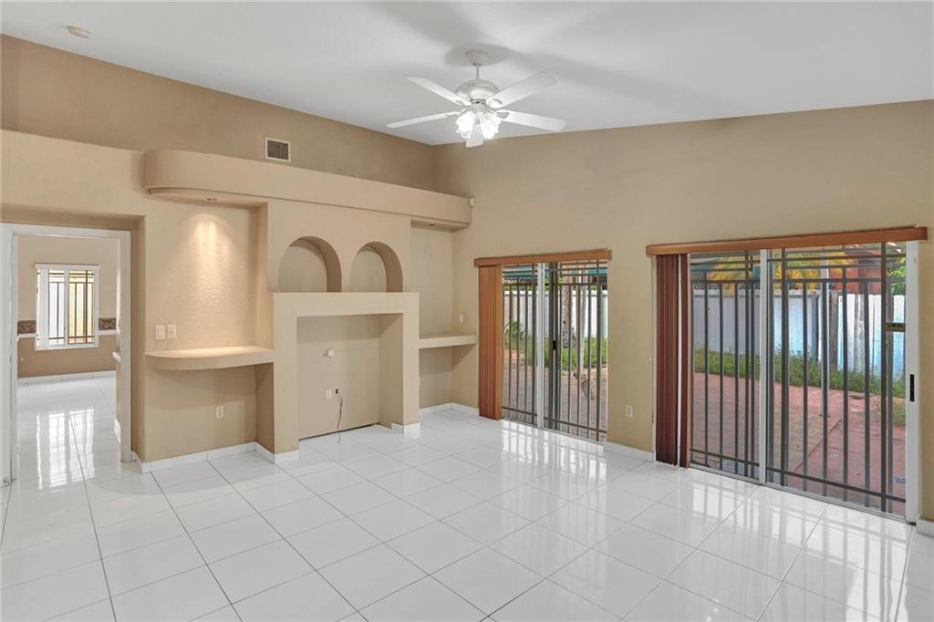 8771 NW 141st Ter