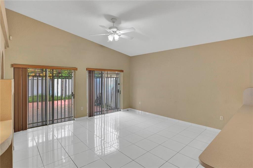 8771 NW 141st Ter