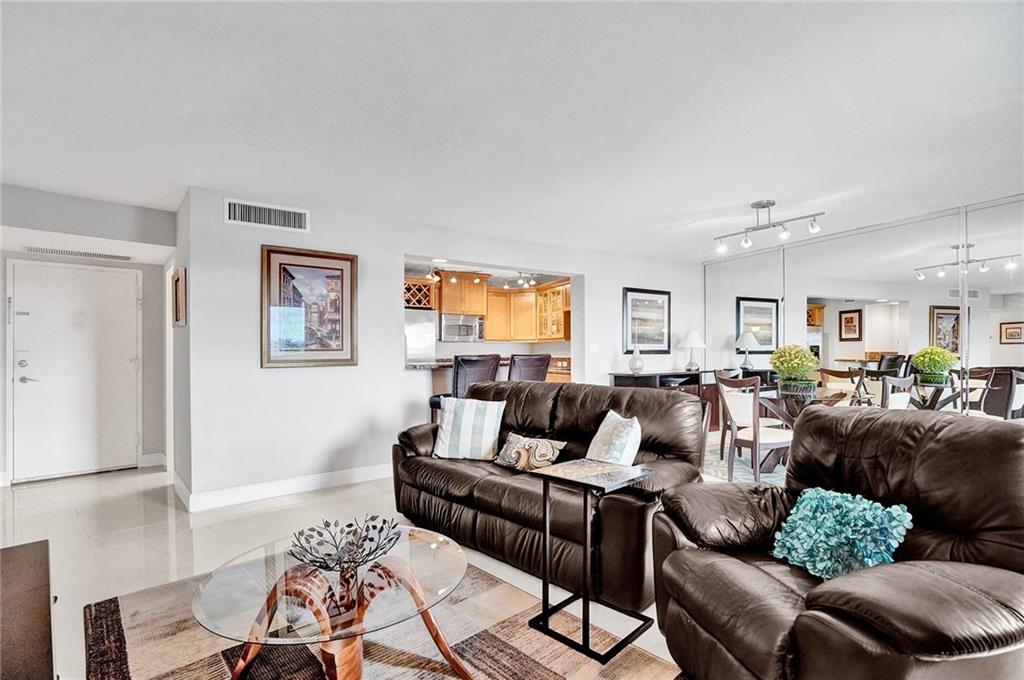 5100 Dupont Blvd 10I