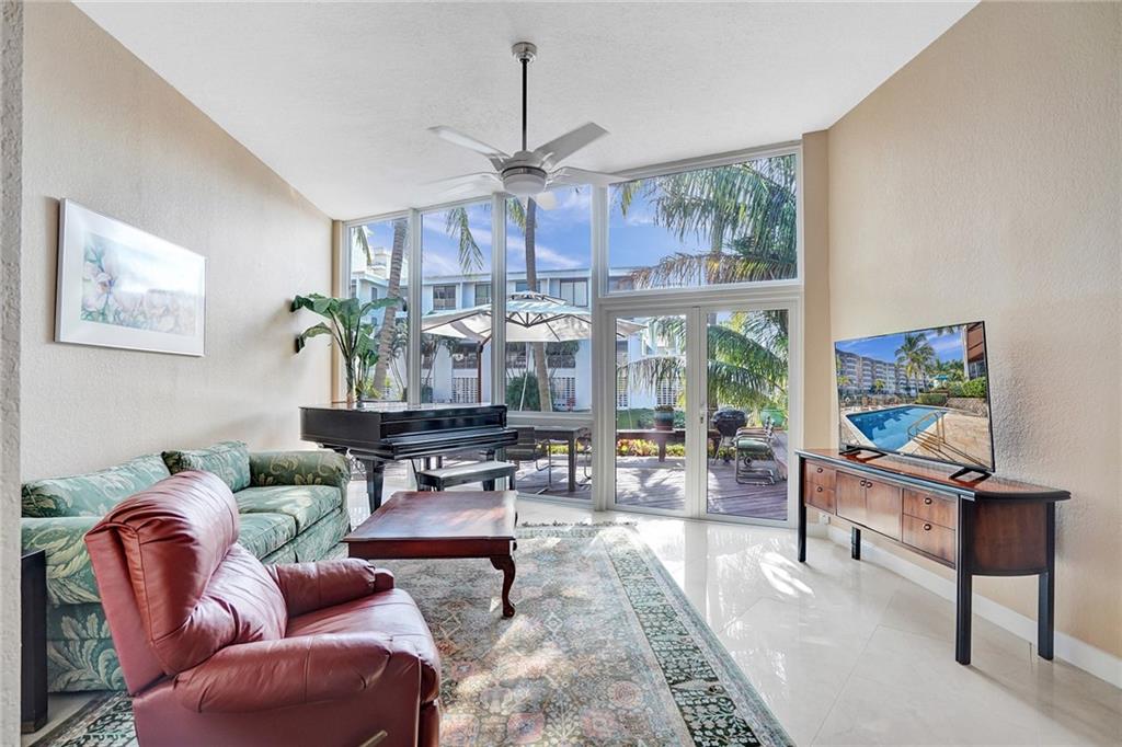 3078 NE 49th Street