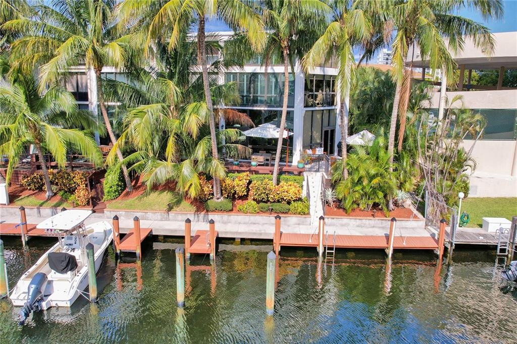 3078 NE 49th Street