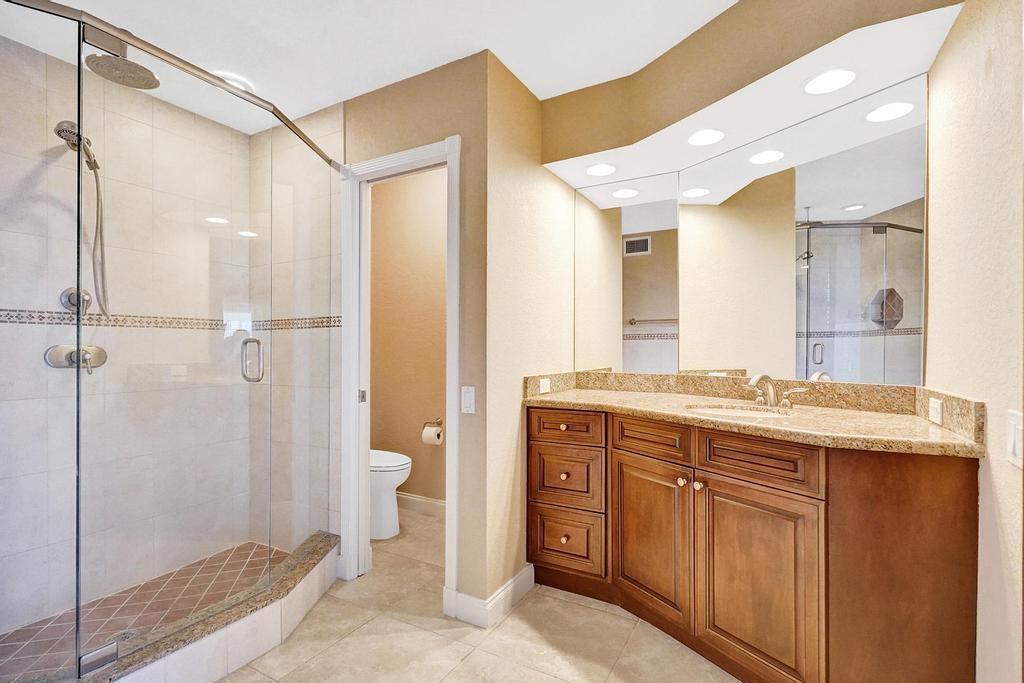 3078 NE 49th Street