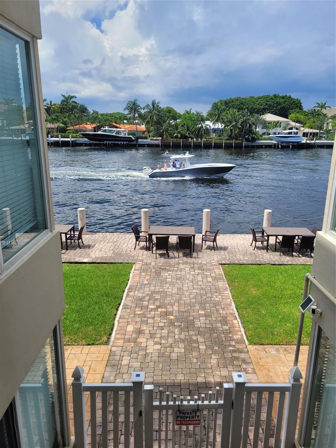 711 Bayshore Dr 202