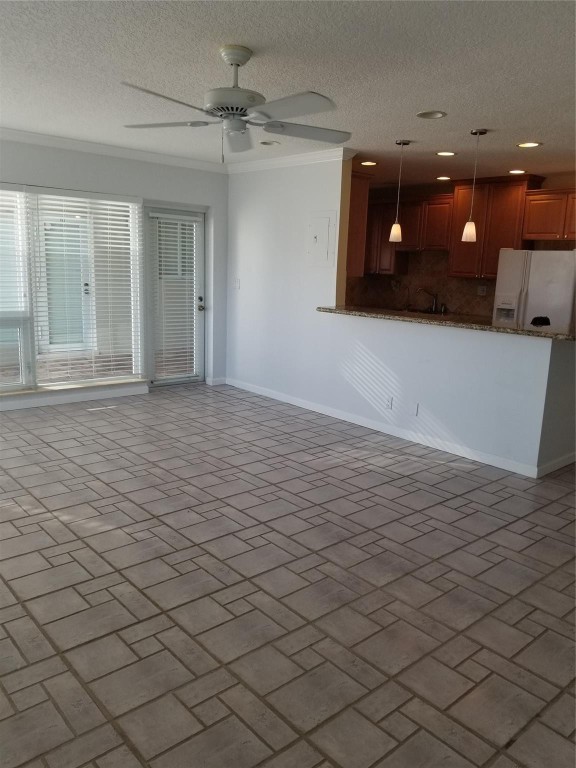 711 Bayshore Dr 104