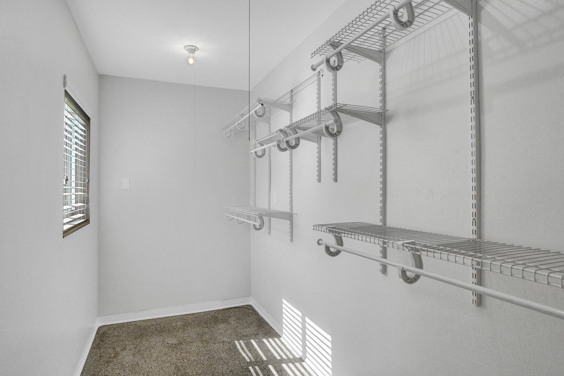 1617 NE 17th Ter