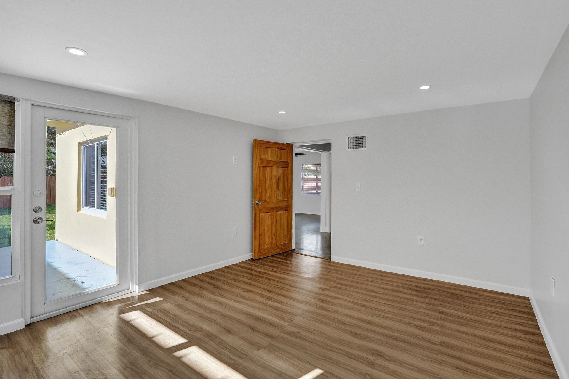 1617 NE 17th Ter