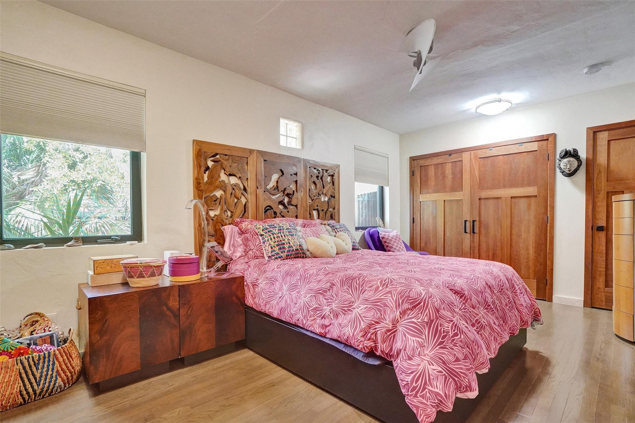729 NE 18th Ave