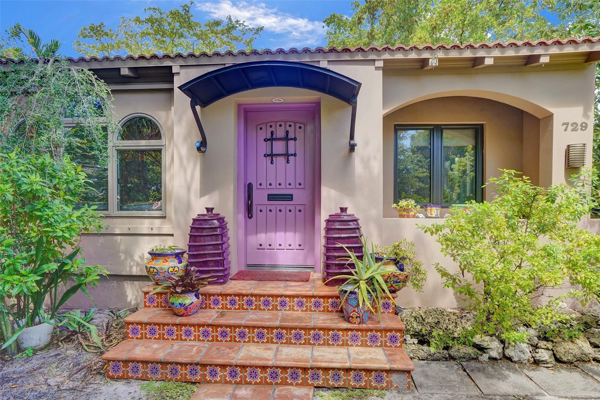 729 NE 18th Ave