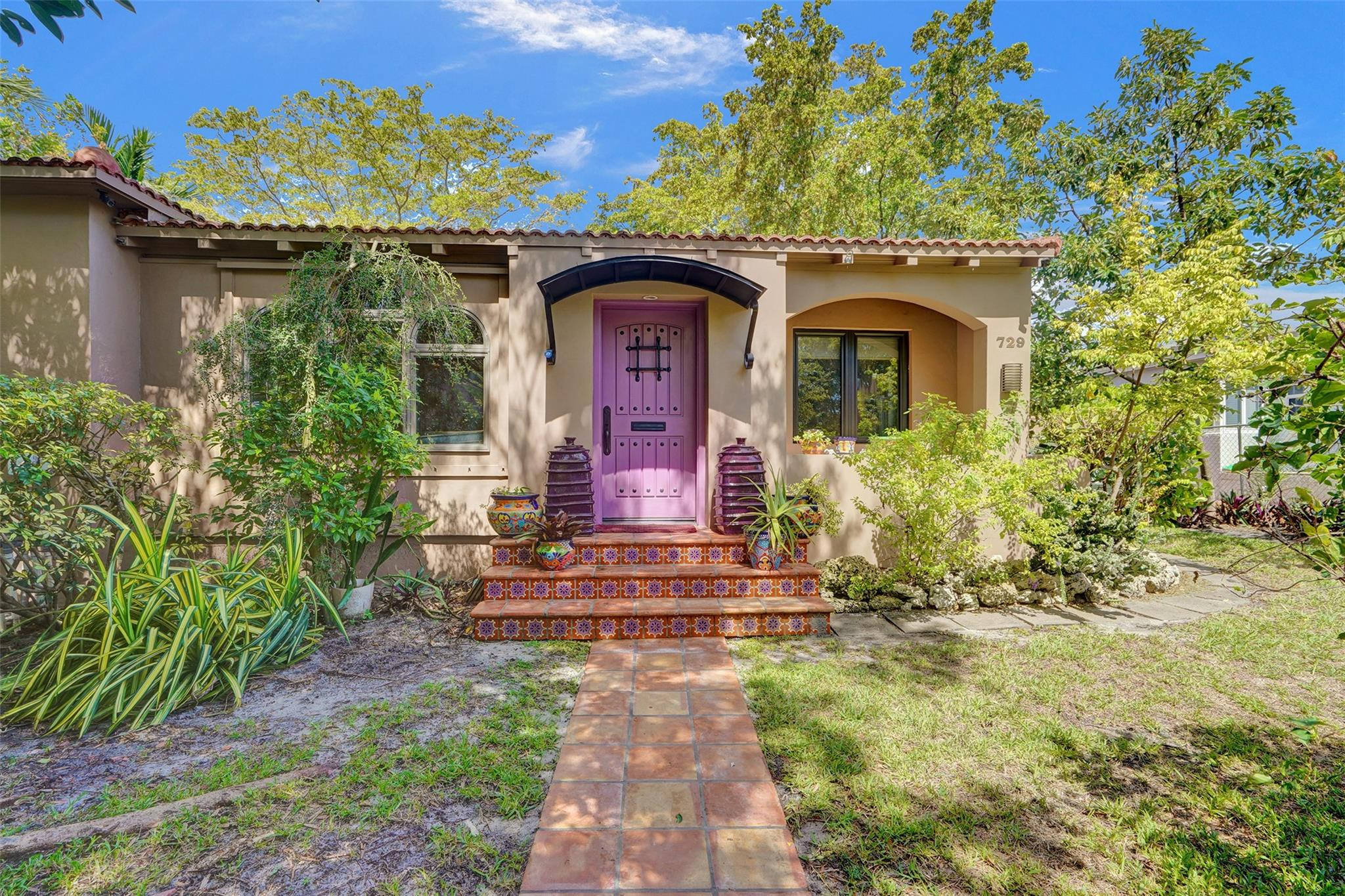 729 NE 18th Ave