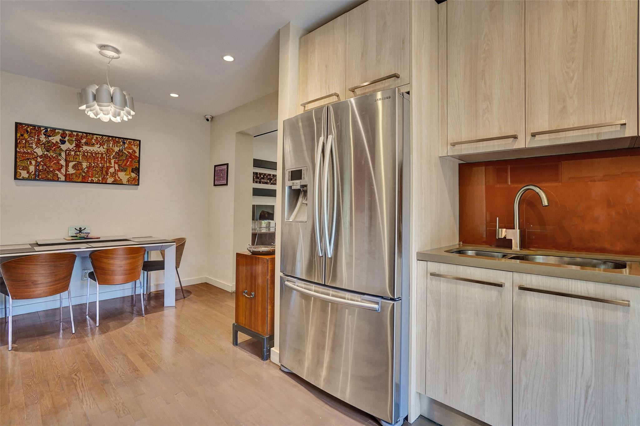 729 NE 18th Ave
