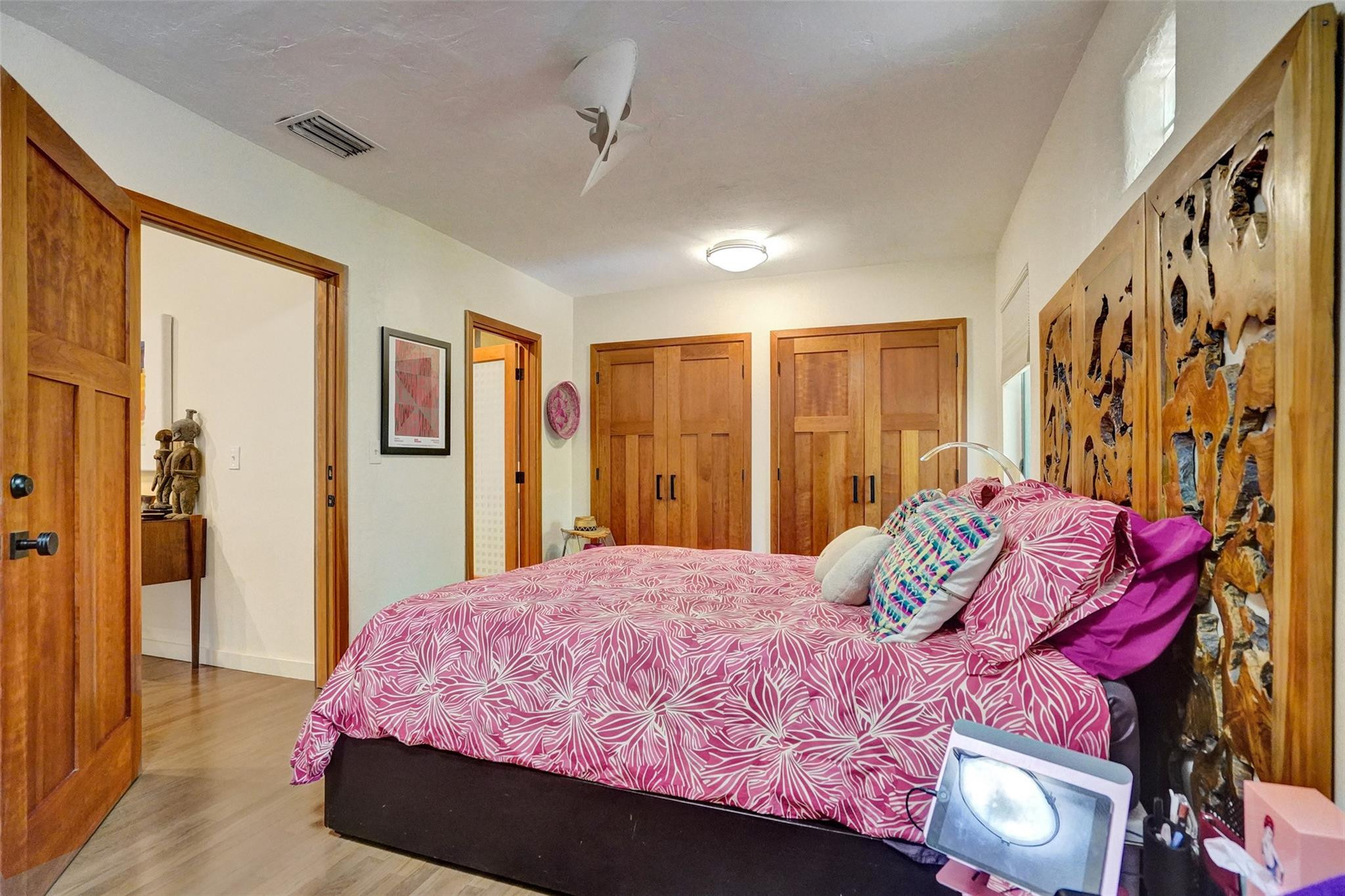 729 NE 18th Ave