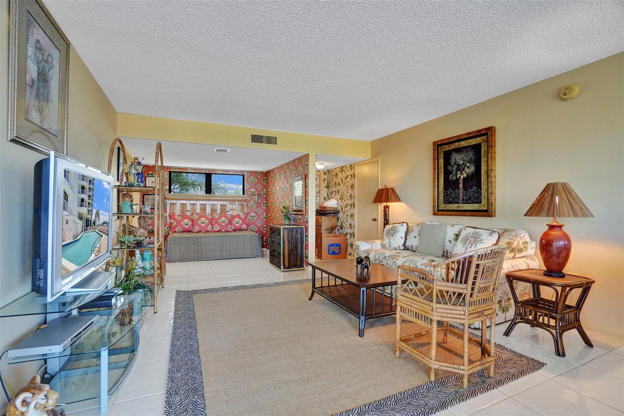 3100 NE 48th St 514