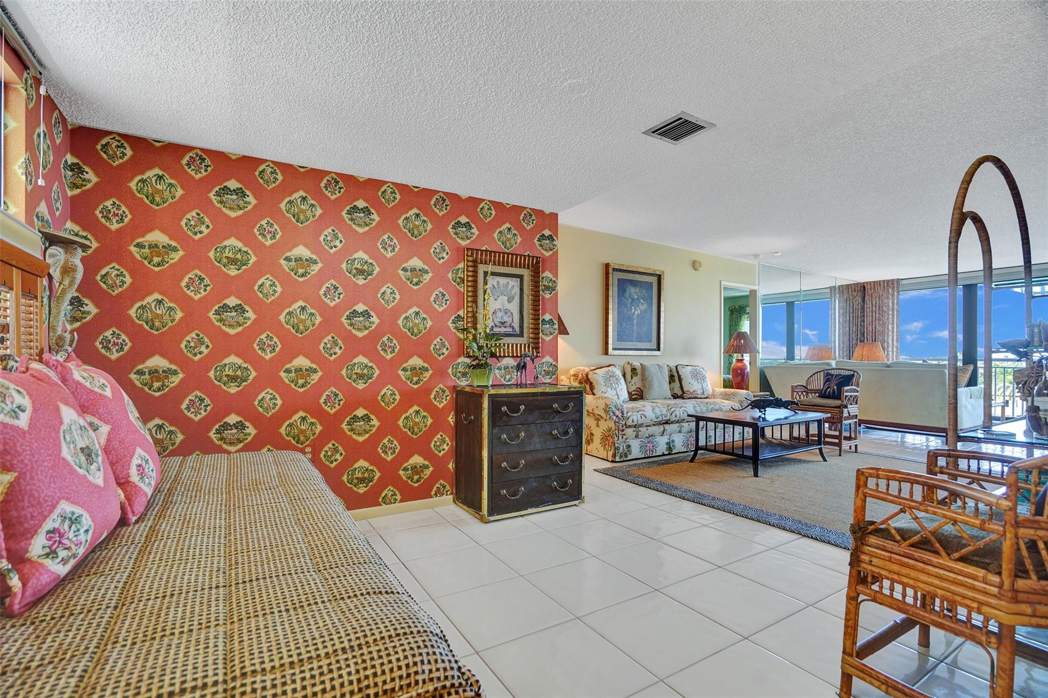 3100 NE 48th St 514