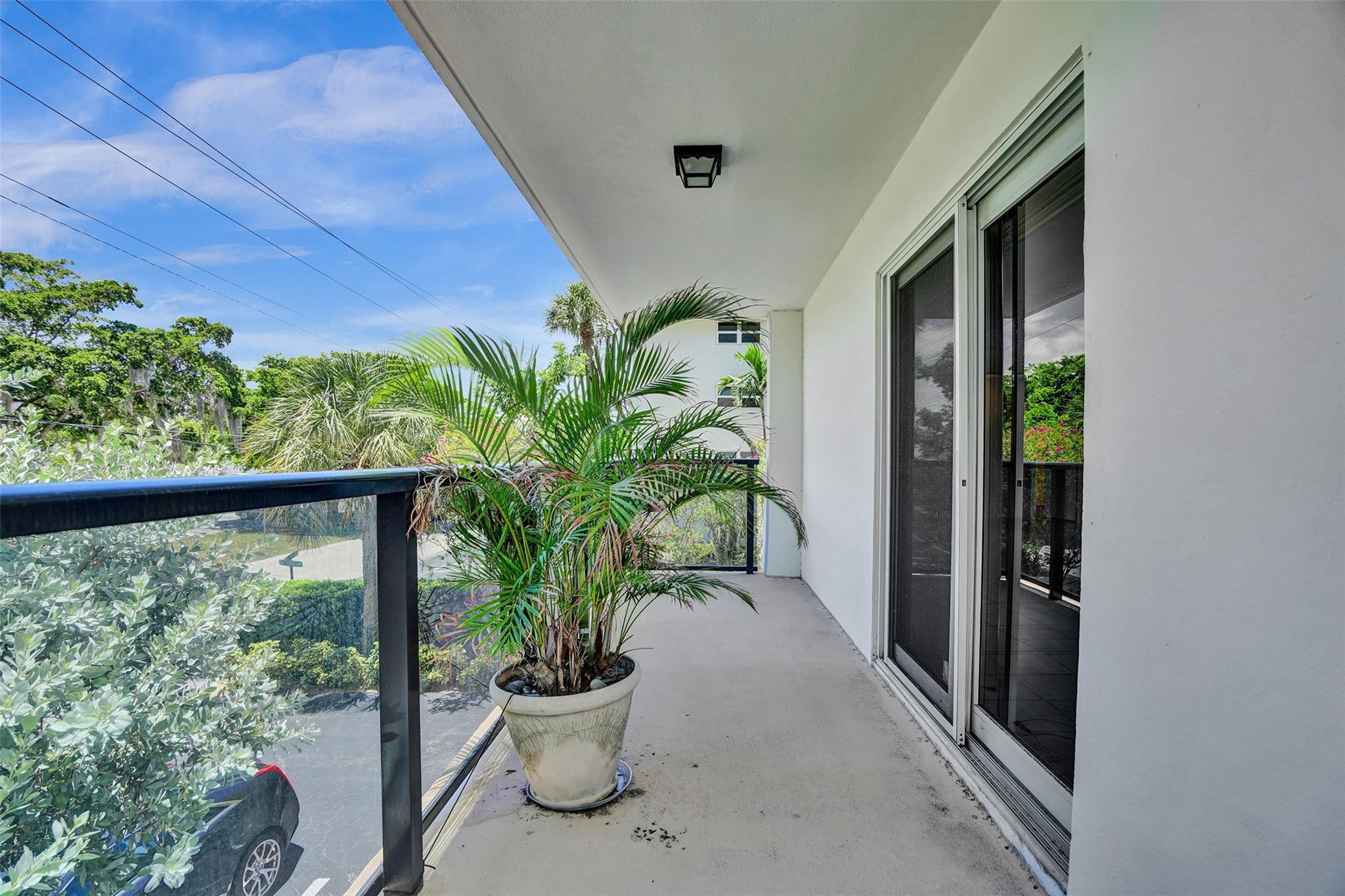 5100 Dupont Blvd 2G