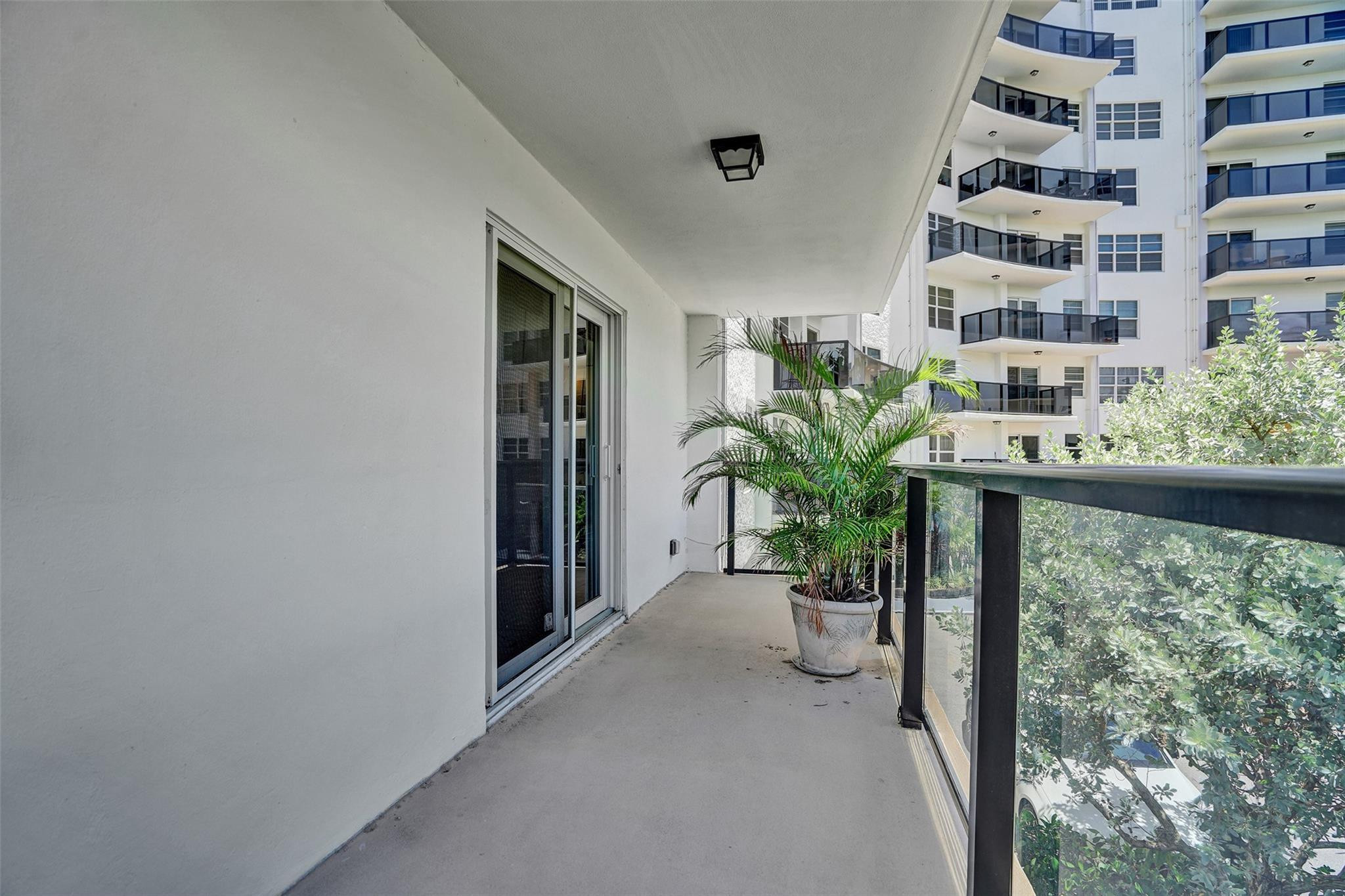 5100 Dupont Blvd 2G