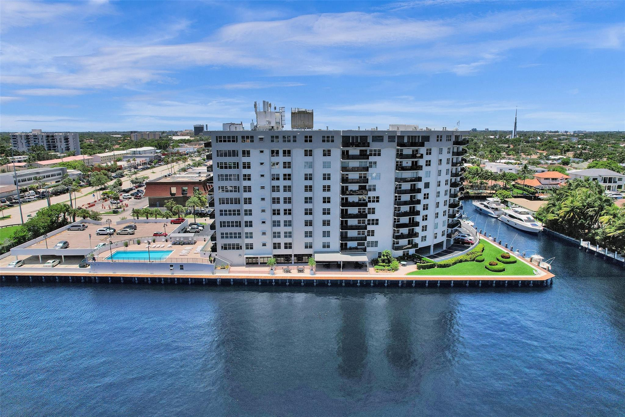 5100 Dupont Blvd 2G