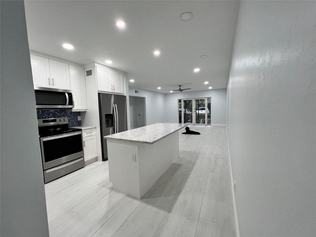 1212 SE 2nd Ct 104