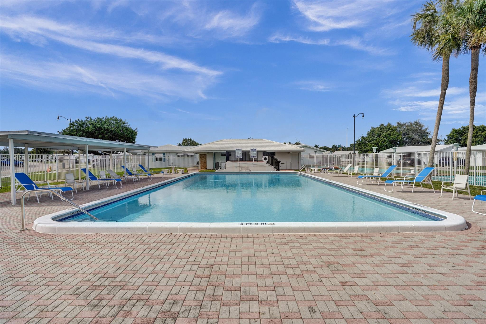 3011 E Golf Blvd