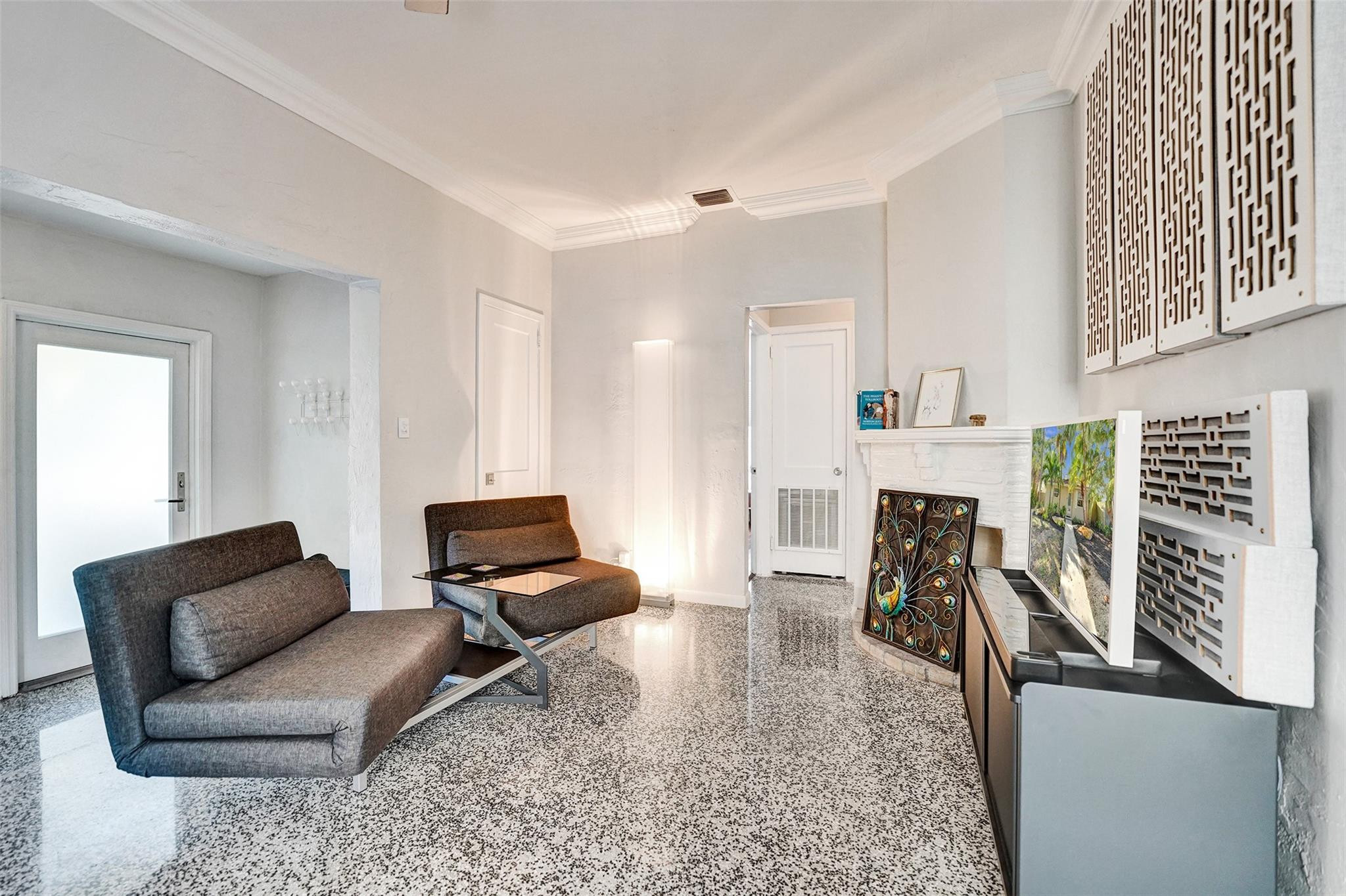 205 NE 17th Ave
