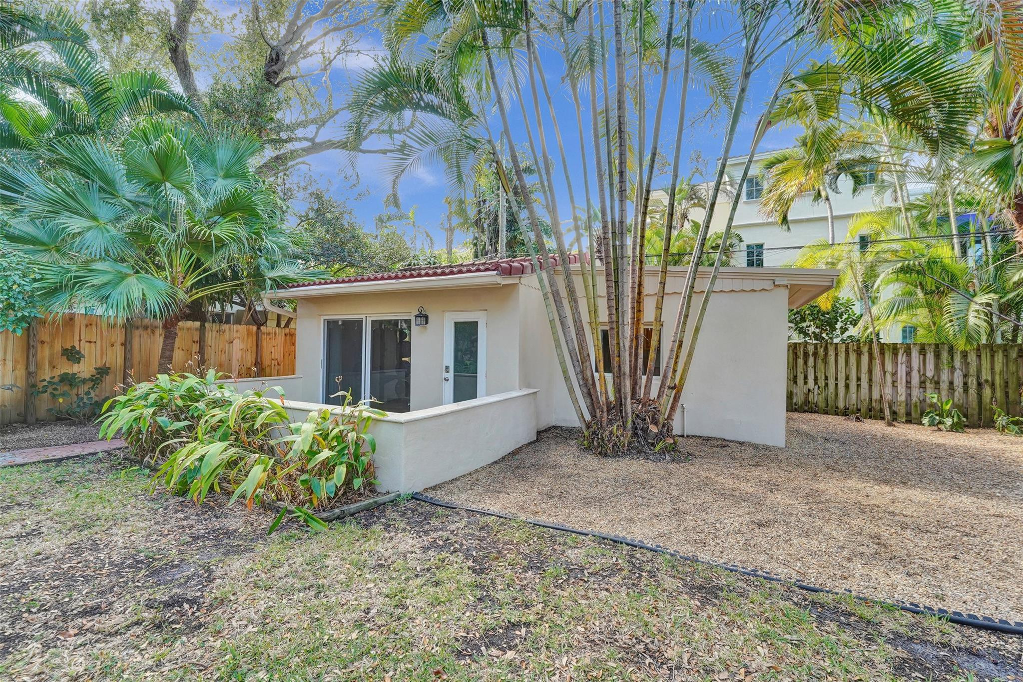 205 NE 17th Ave