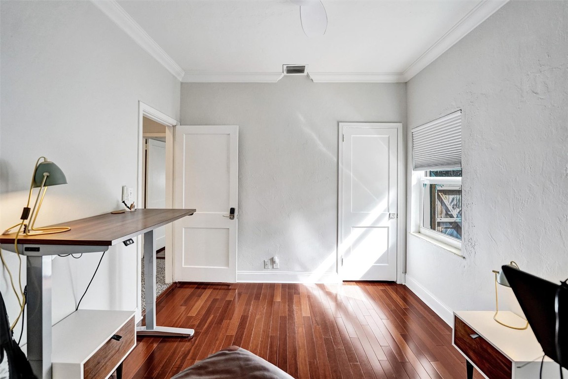 205 NE 17th Ave