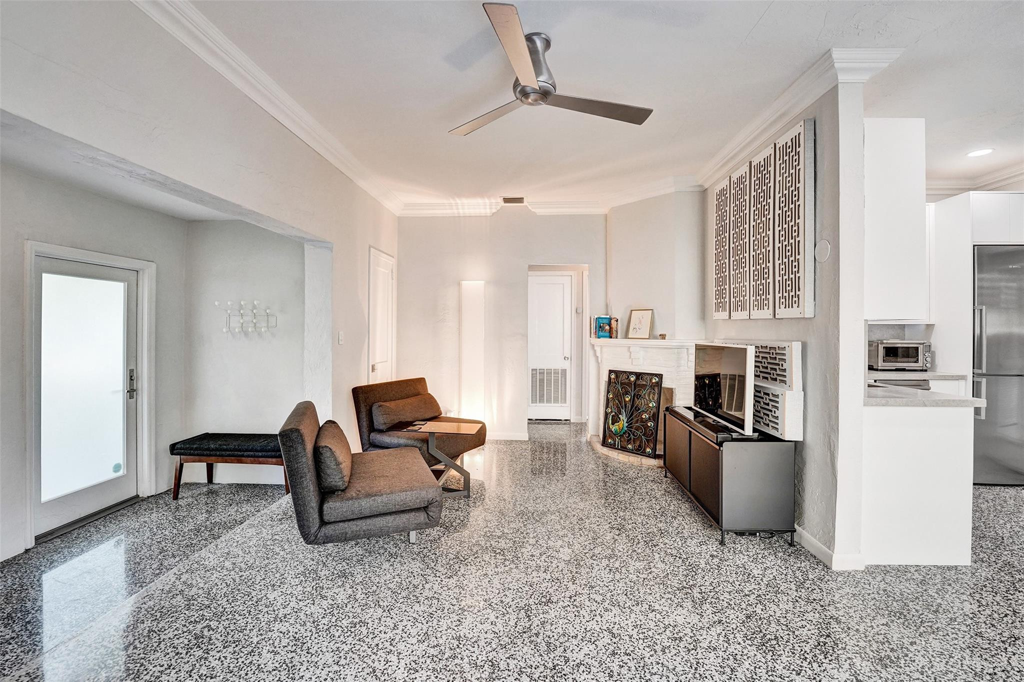 205 NE 17th Ave