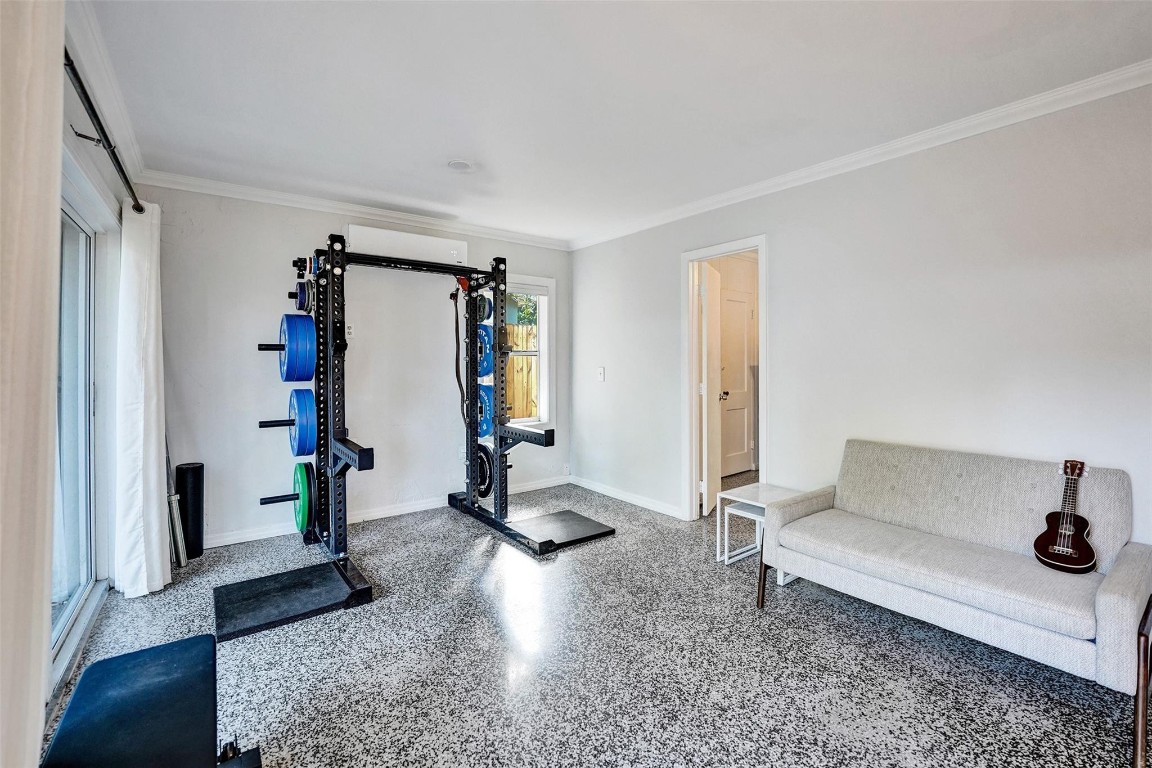 205 NE 17th Ave