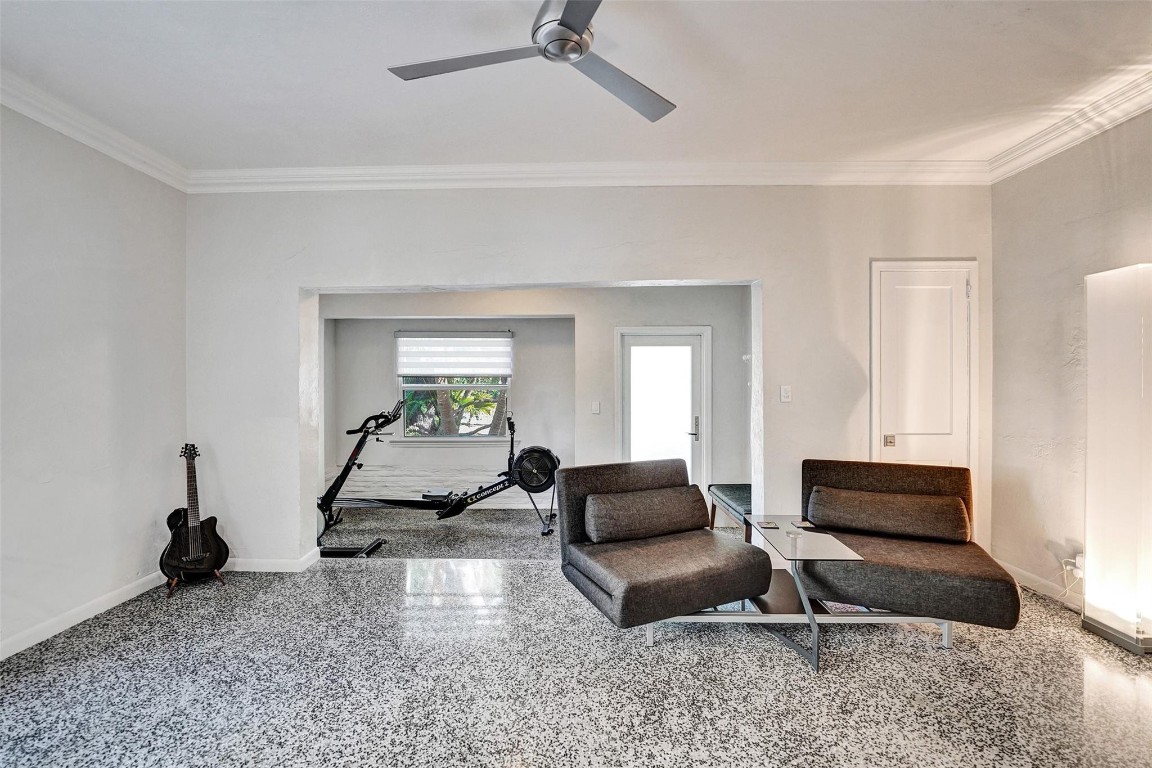 205 NE 17th Ave