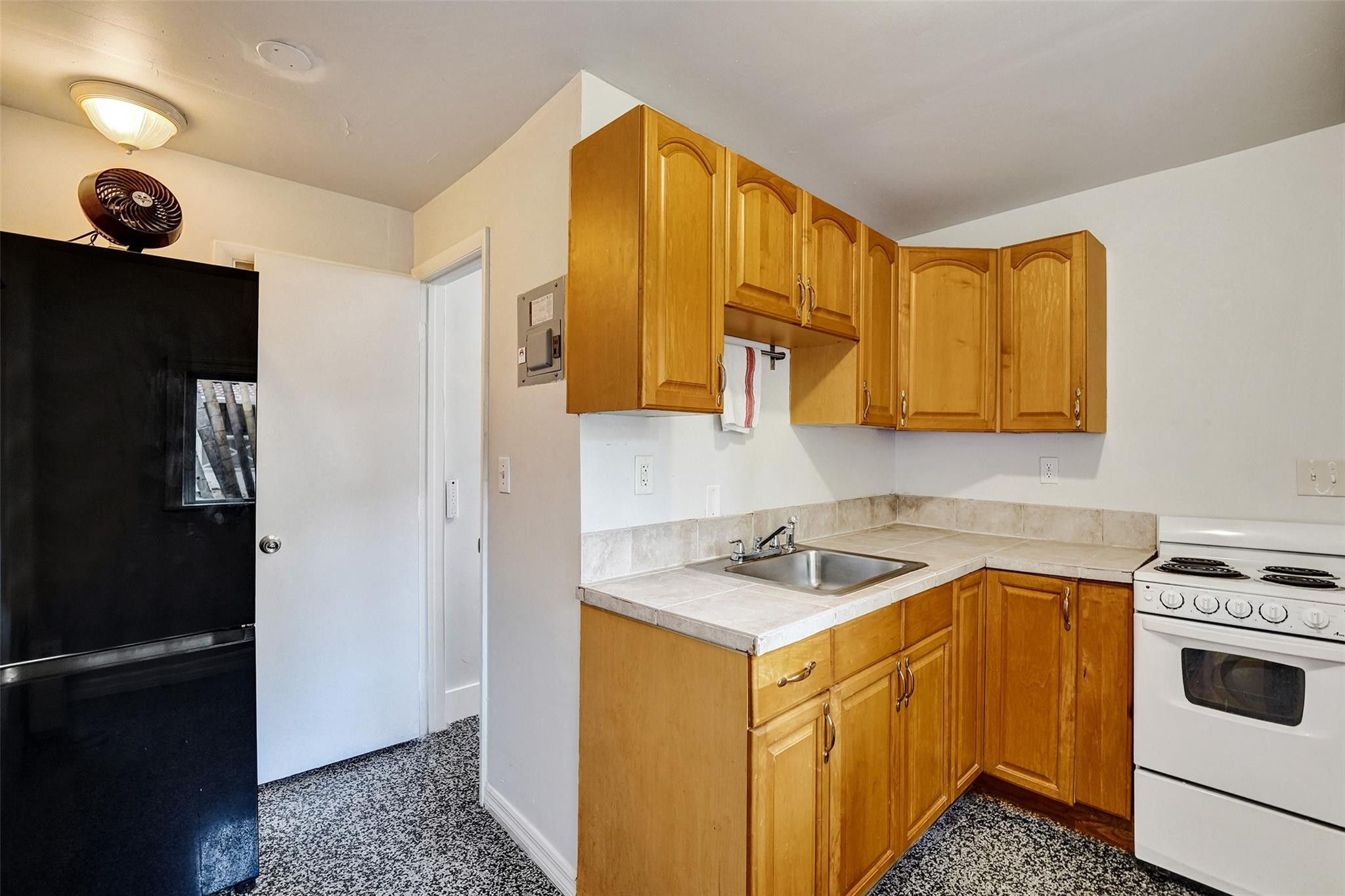 205 NE 17th Ave