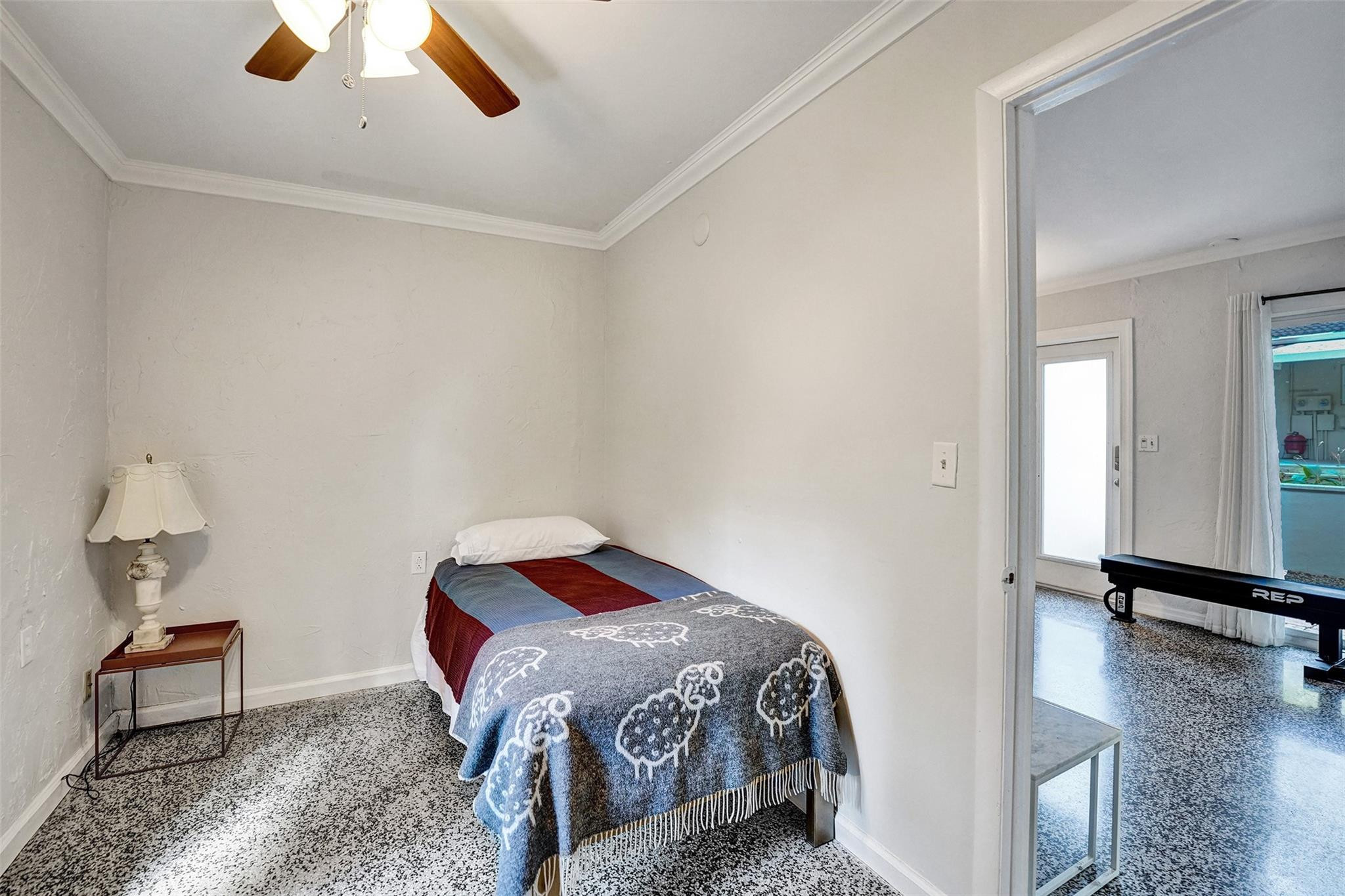 205 NE 17th Ave