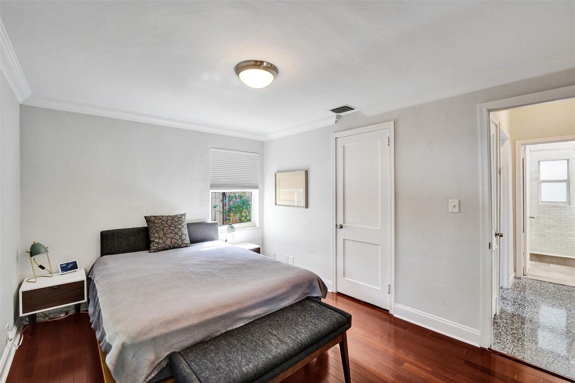 205 NE 17th Ave