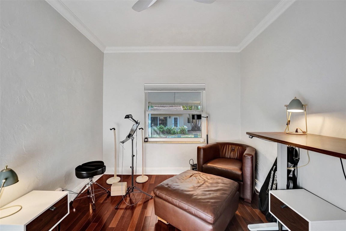 205 NE 17th Ave