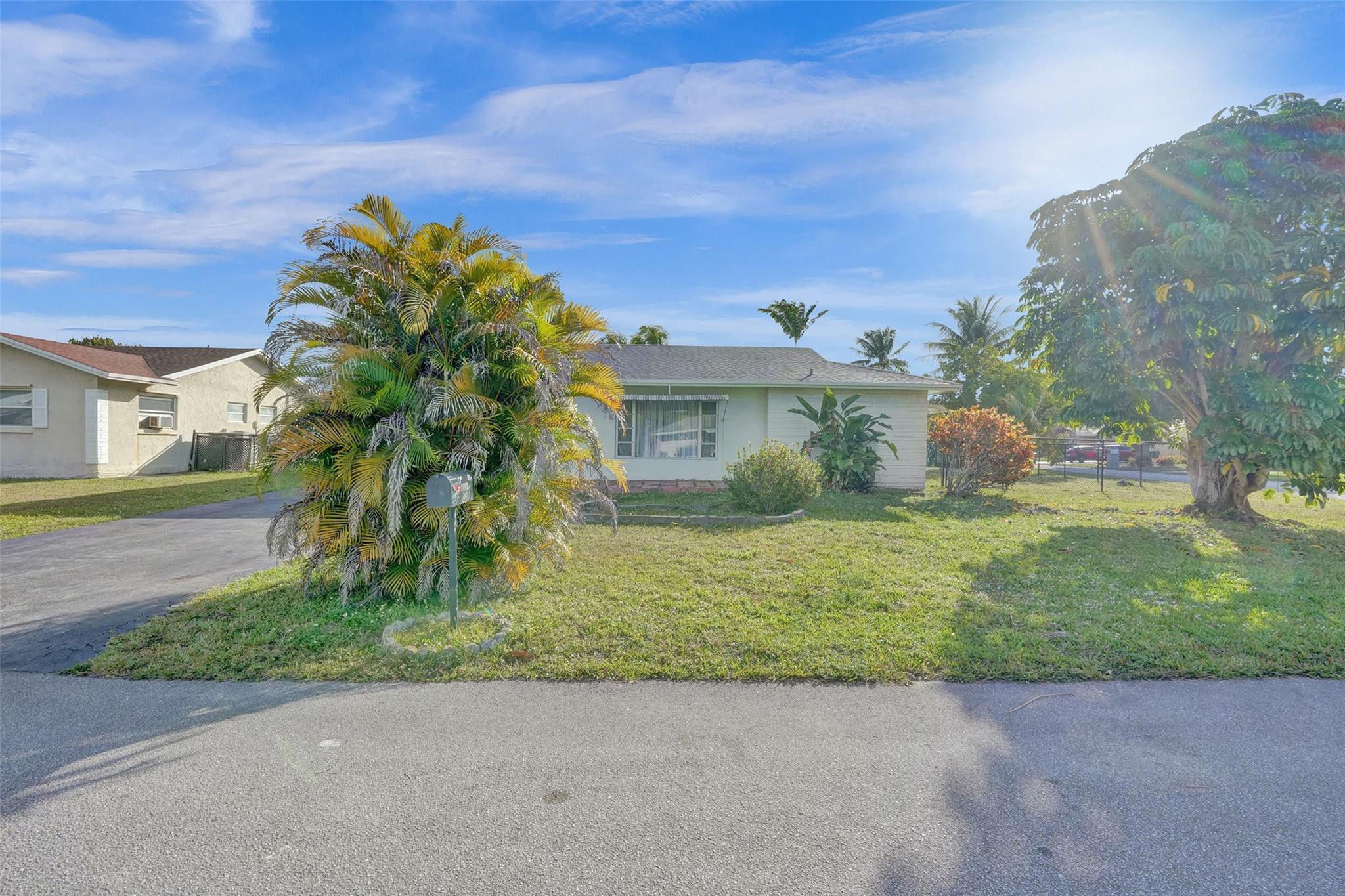 7306 NW 96th Ave
