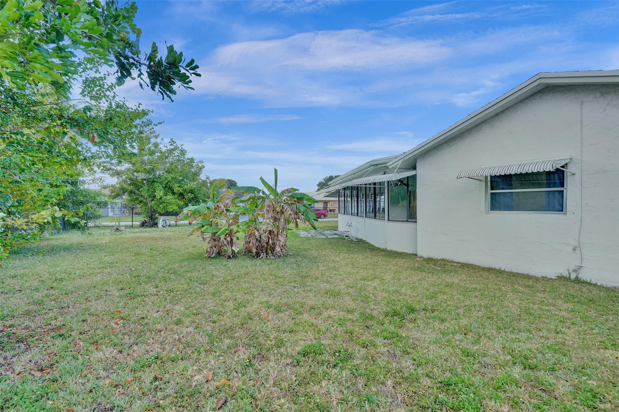 7306 NW 96th Ave