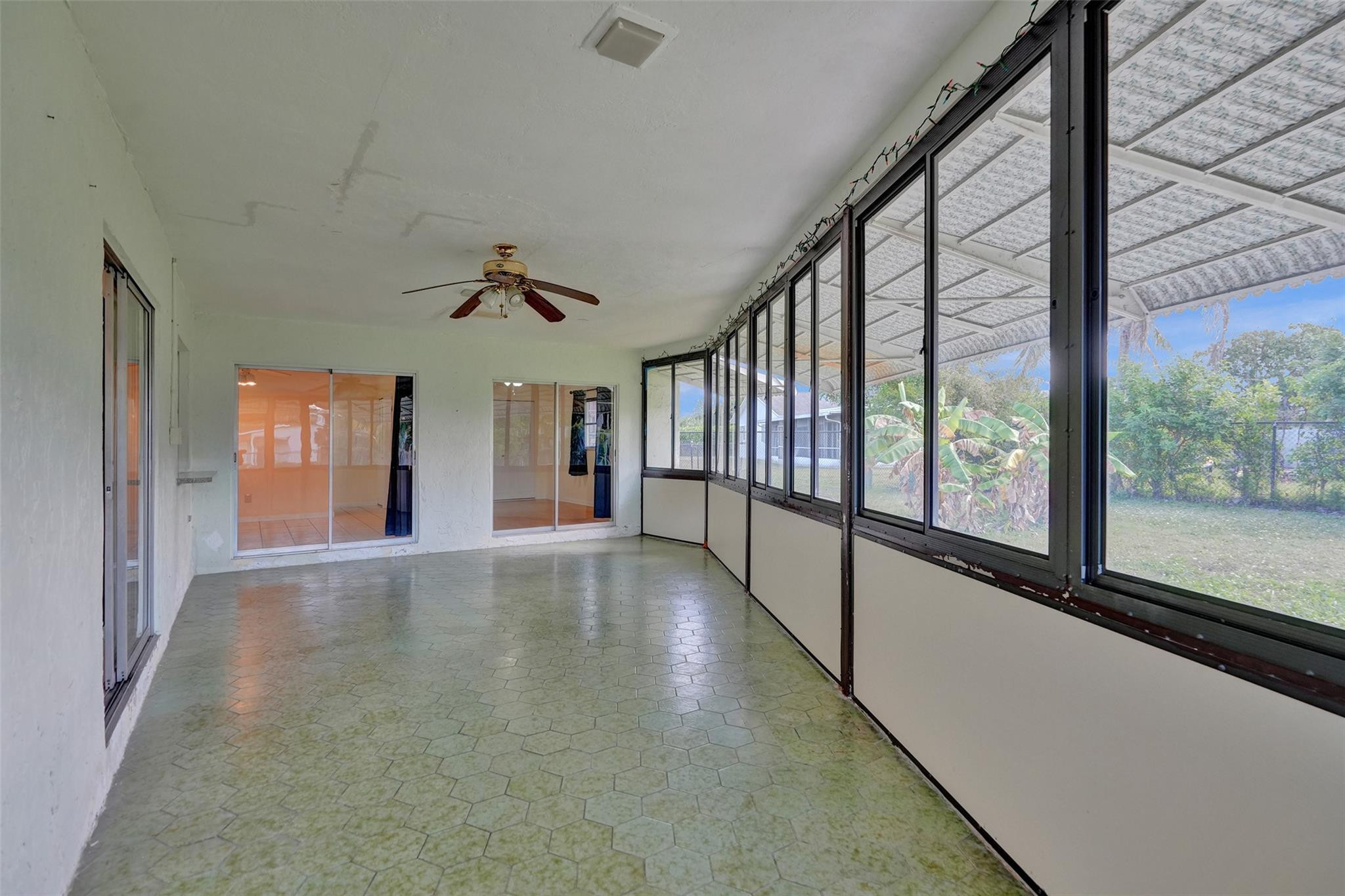 7306 NW 96th Ave