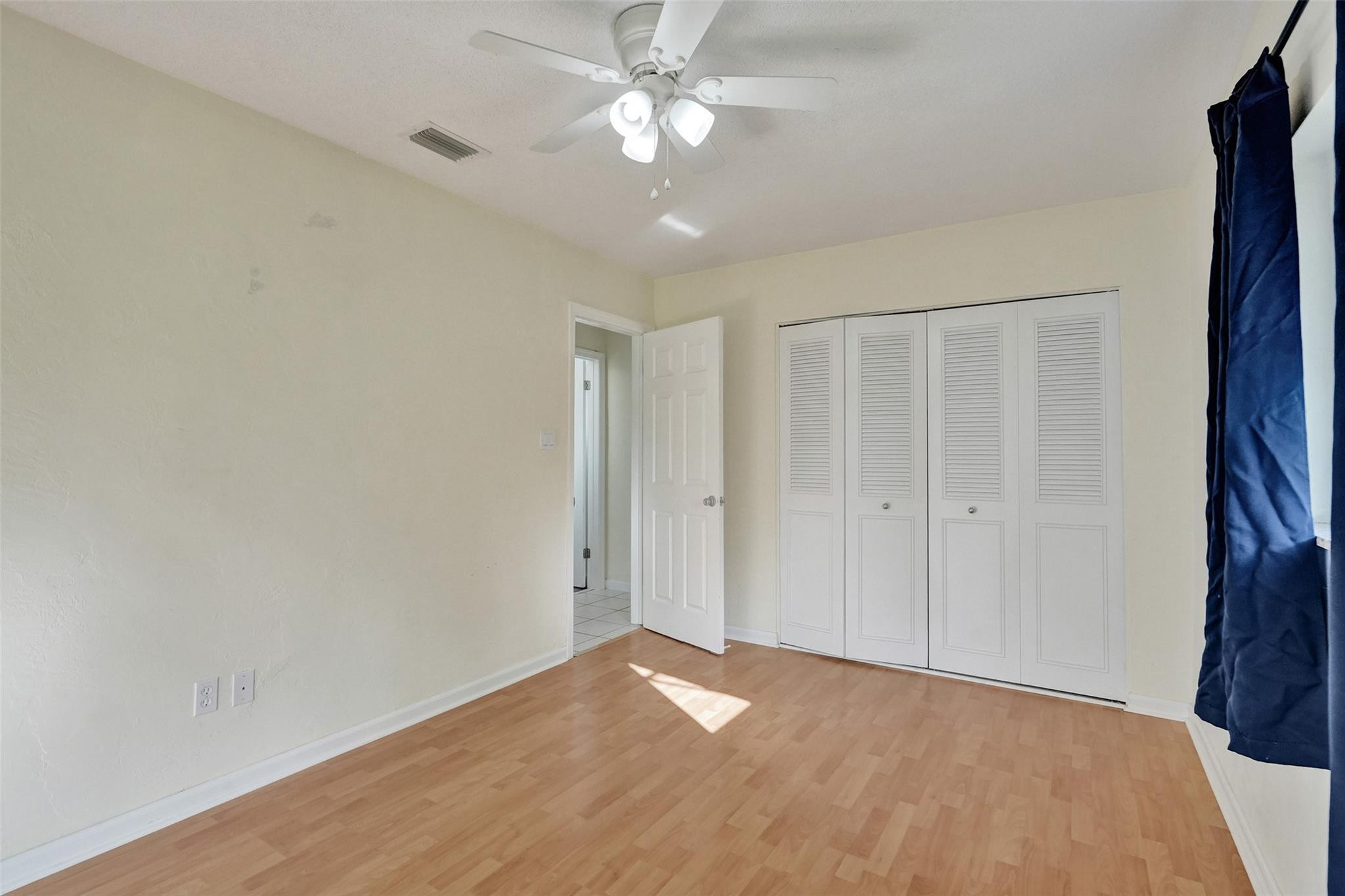 7306 NW 96th Ave