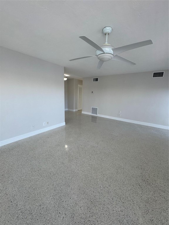 711 Bayshore Dr 204