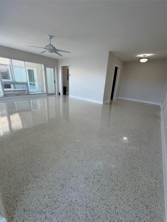 711 Bayshore Dr 204
