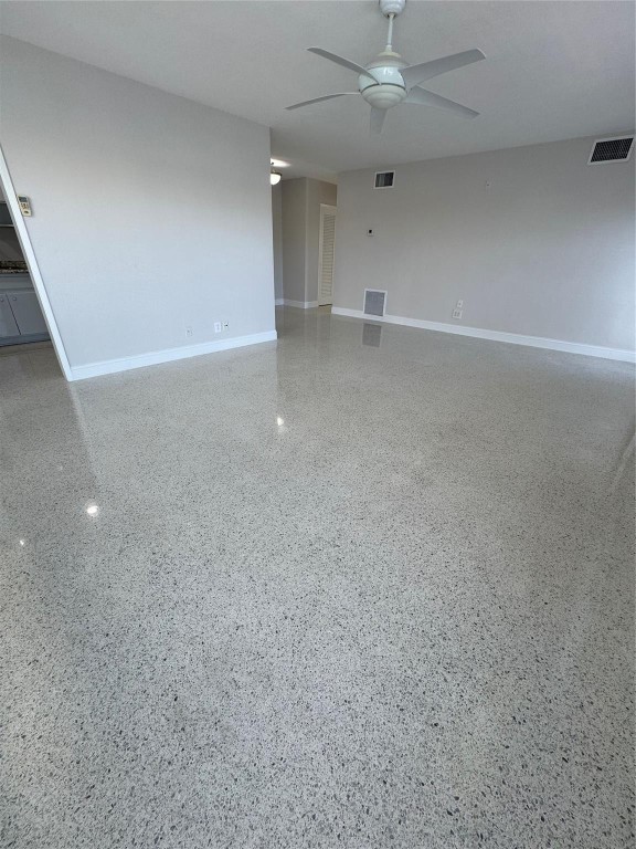 711 Bayshore Dr 204
