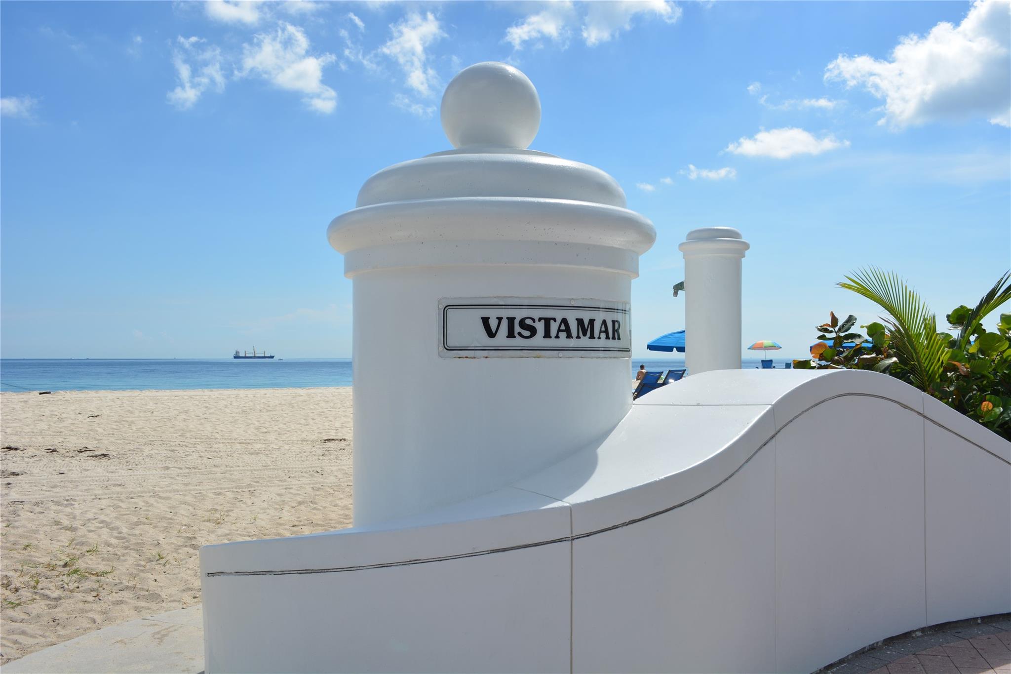 711 Bayshore Dr 202