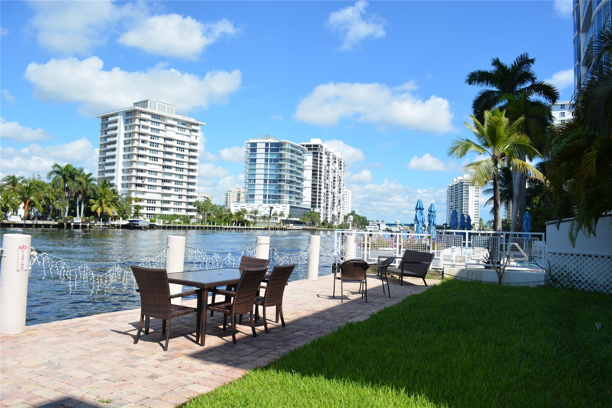 711 Bayshore Dr 202
