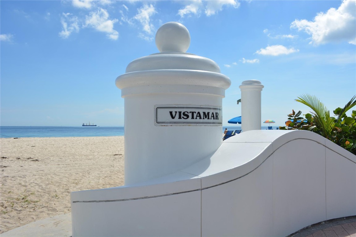 711 Bayshore Dr 202