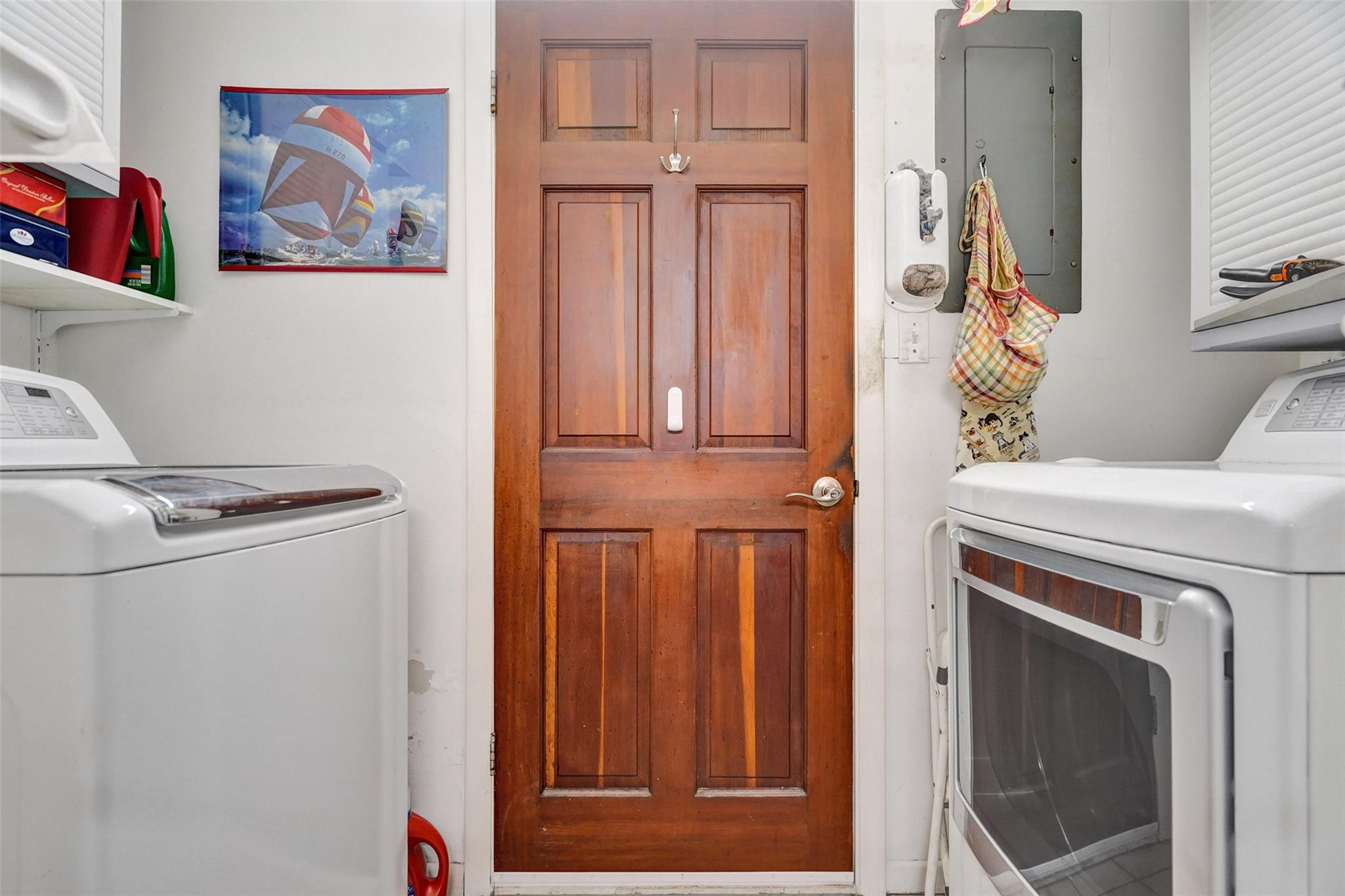 1321 Mango Isle